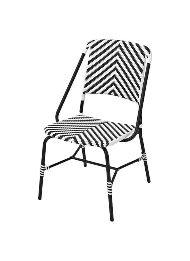 Chair in outdoor black white-1